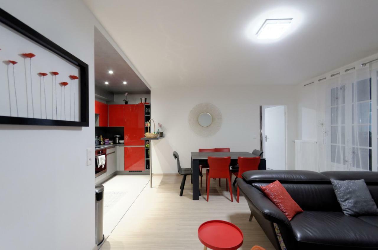 Apartment Red-line