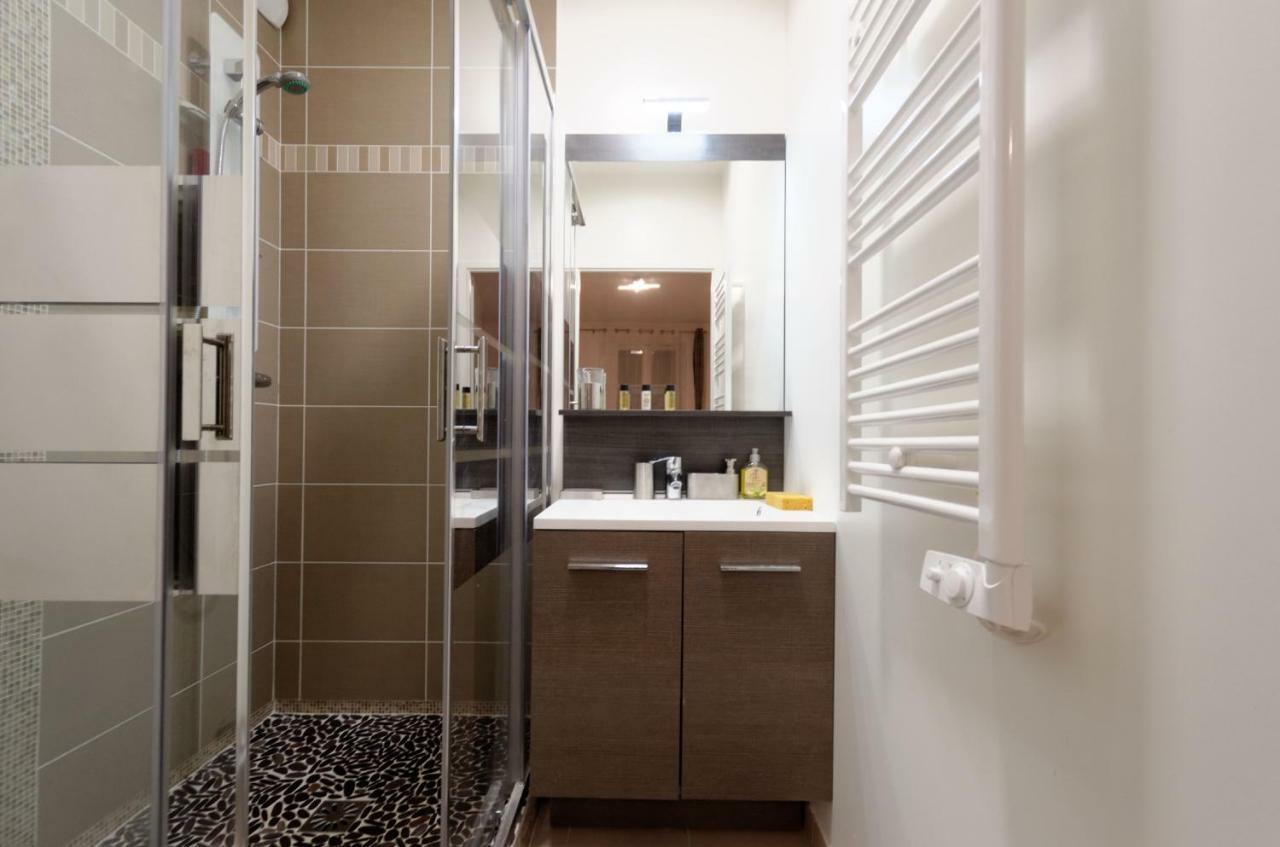 Apartment Red-line Serris